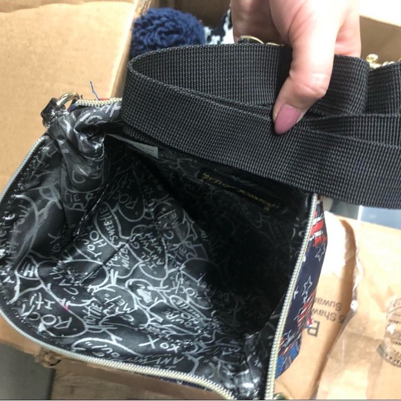 Betsey Johnson Americana Crossbody Bag - Picture 5 of 7